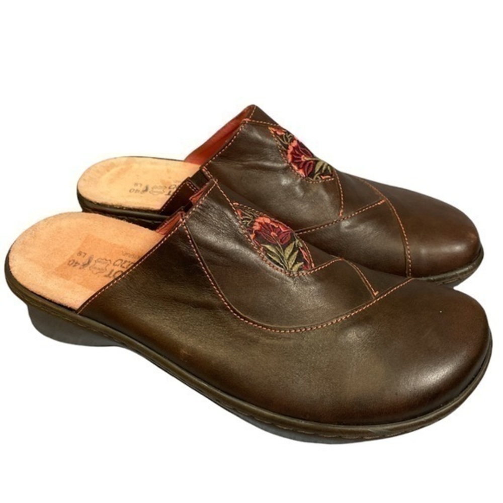 NAOT CLOGS